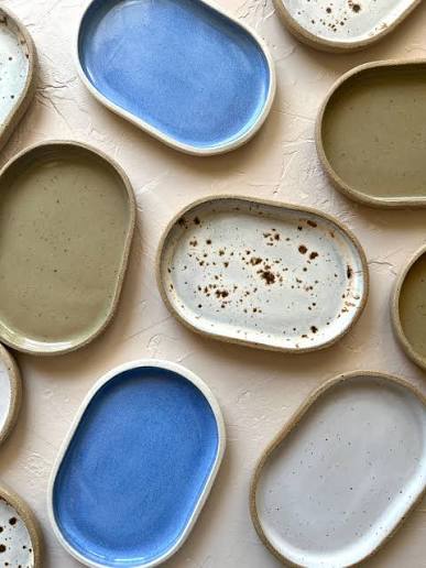 Arc Catchall Tray